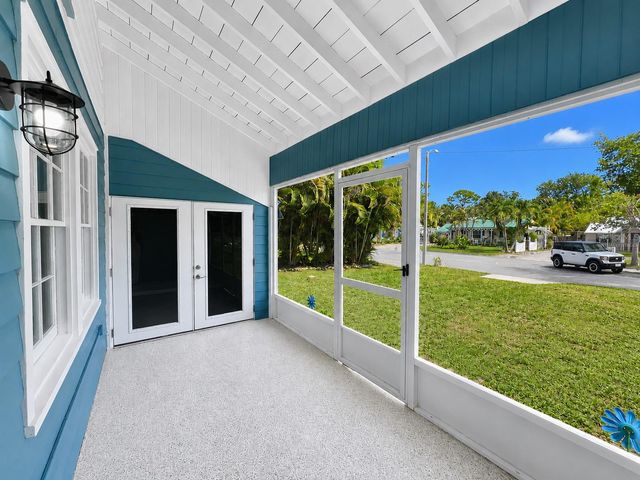 3209 AVENUE A W, Bradenton, FL 34205