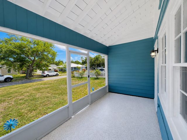 3209 AVENUE A W, Bradenton, FL 34205