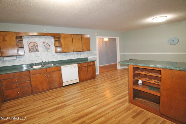 122 Old Mobile Highway, Lucedale, MS 39452