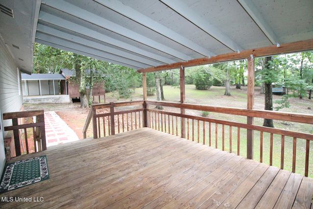 122 Old Mobile Highway, Lucedale, MS 39452