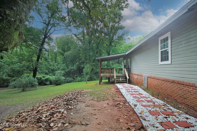 122 Old Mobile Highway, Lucedale, MS 39452