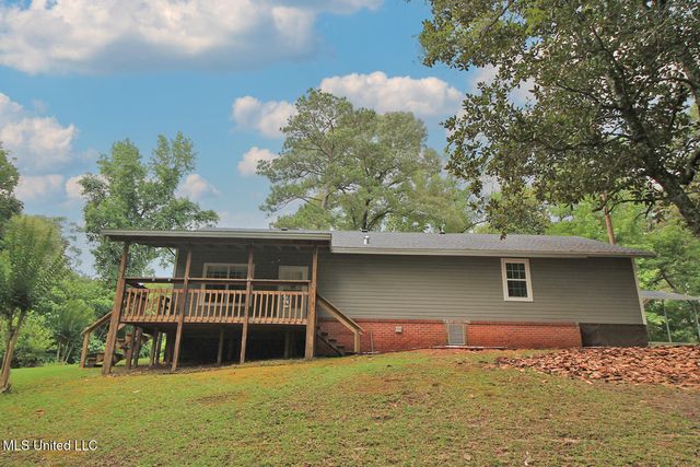 122 Old Mobile Highway, Lucedale, MS 39452