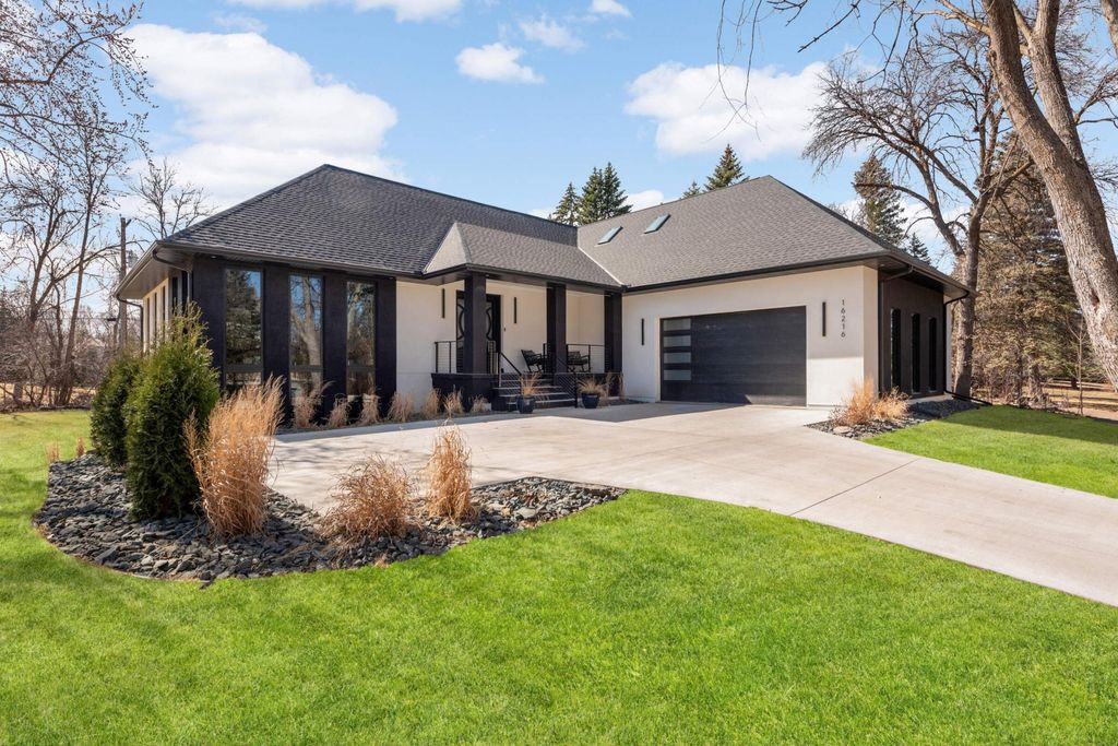16216 Gleason Lake Road, Minnetonka, MN 55391