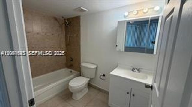 2647 NW 25th Avenue 408, Miami, FL 33142