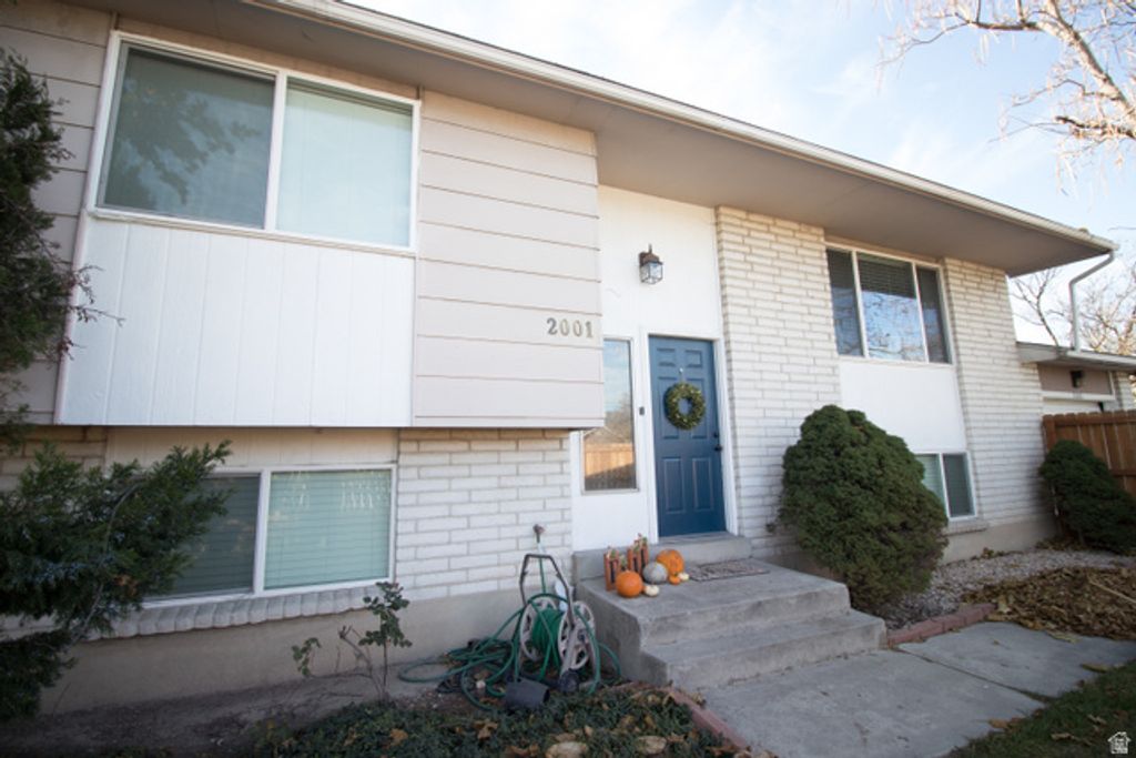 2001 W 5400 S, Taylorsville, UT 84129 — exterior