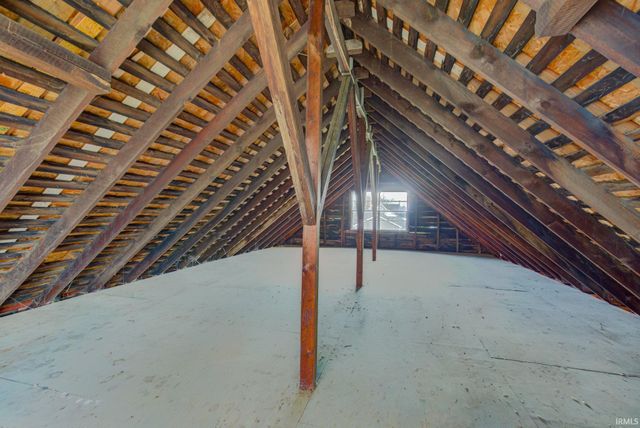 215 N Lincoln Street, Galveston, IN 46932