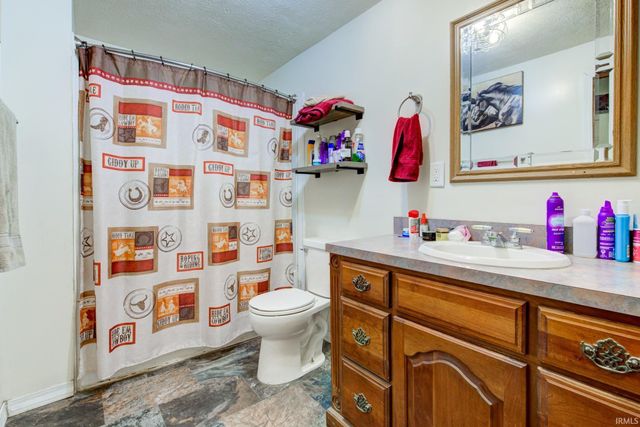 215 N Lincoln Street, Galveston, IN 46932