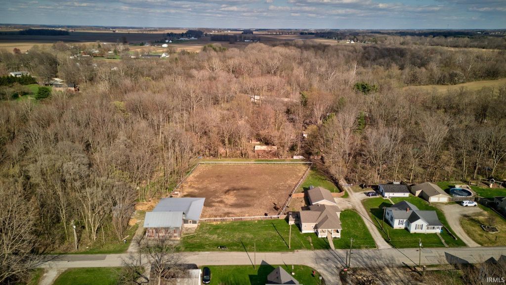 215 N Lincoln Street, Galveston, IN 46932