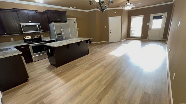 1224 Ridgecrest Drive, Benton, AR 72015