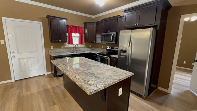 1224 Ridgecrest Drive, Benton, AR 72015