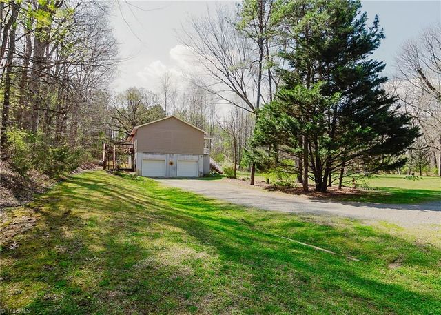 634 Swannanoa Avenue, Liberty, NC 27298