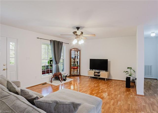 634 Swannanoa Avenue, Liberty, NC 27298