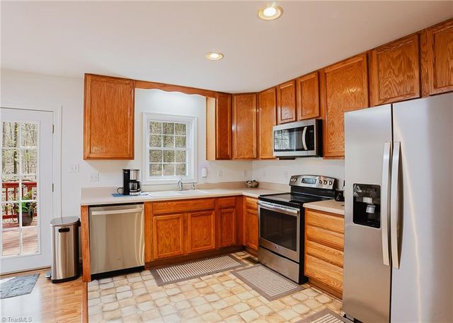 634 Swannanoa Avenue, Liberty, NC 27298