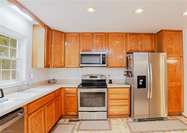 634 Swannanoa Avenue, Liberty, NC 27298