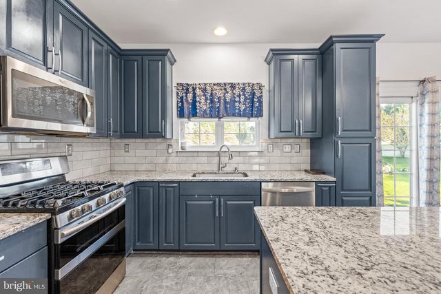 38 CHESTERTOWN RD, Sicklerville, NJ 08081