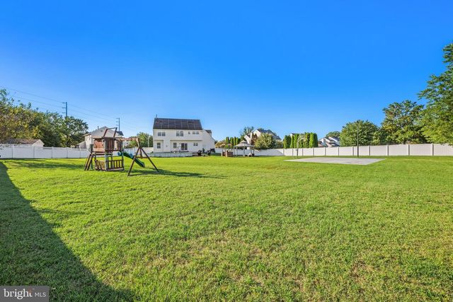 38 CHESTERTOWN RD, Sicklerville, NJ 08081