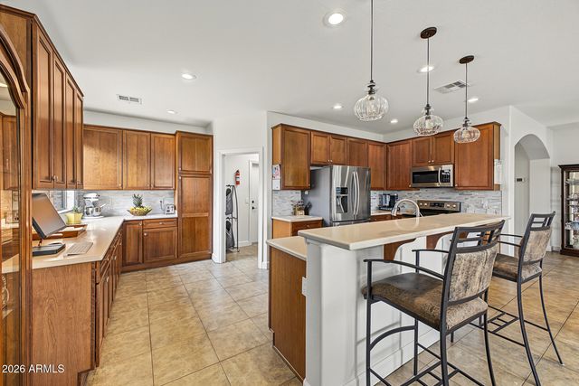 24737 S GOLFVIEW Drive 46, Sun Lakes, AZ 85248