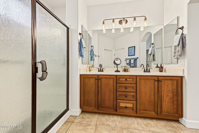 24737 S GOLFVIEW Drive 46, Sun Lakes, AZ 85248
