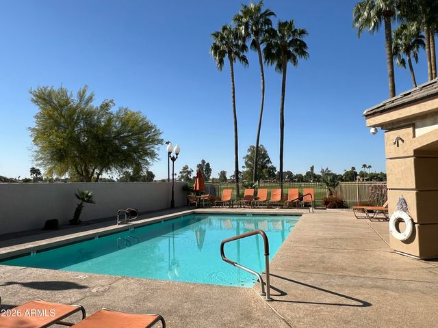 24737 S GOLFVIEW Drive 46, Sun Lakes, AZ 85248