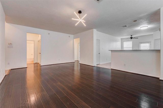 7434 Jacobs Well Drive, Richmond, TX 77407