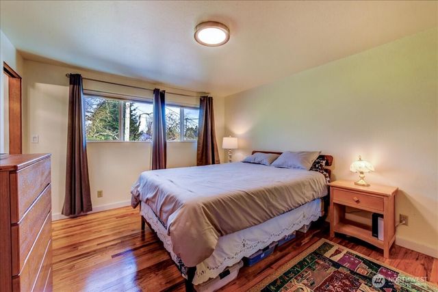 11242 A Fremont Avenue N, Seattle, WA 98133