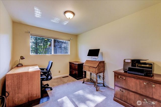 11242 A Fremont Avenue N, Seattle, WA 98133