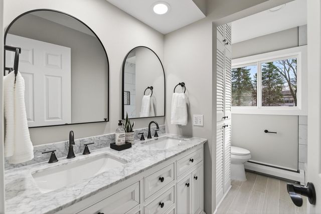 12832 Lincoln Street NE, Blaine, MN 55434