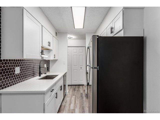 50 E Highline Cir 102, Centennial, CO 80122