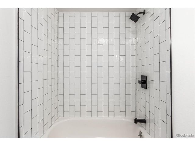 50 E Highline Cir 102, Centennial, CO 80122