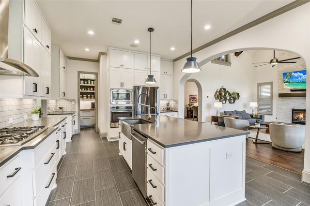 2430 Barclay Lake Lane, Spring, TX 77388