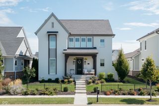 15003 Oak Hollow Lane W, Carmel, IN 46033