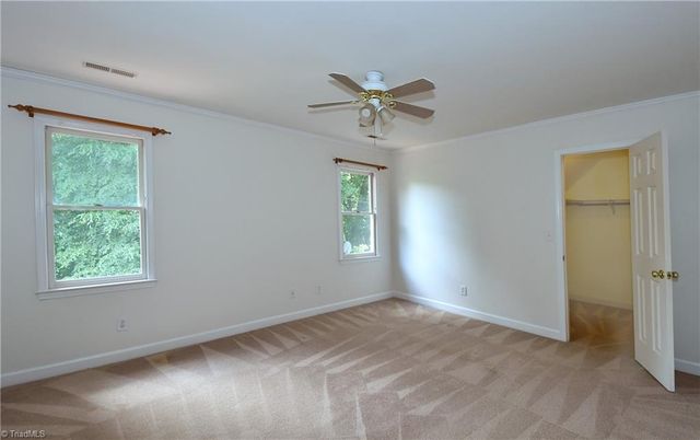 4244 Saddlewood Forest Drive, Winston-salem, NC 27106