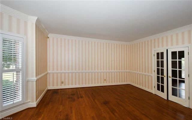 4244 Saddlewood Forest Drive, Winston-salem, NC 27106
