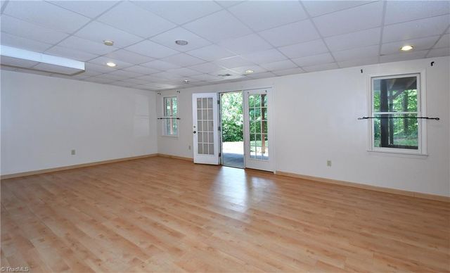 4244 Saddlewood Forest Drive, Winston-salem, NC 27106