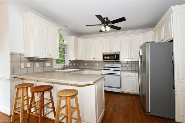 4244 Saddlewood Forest Drive, Winston-salem, NC 27106