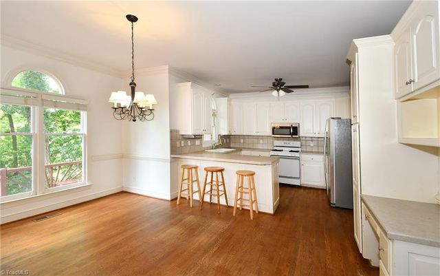4244 Saddlewood Forest Drive, Winston-salem, NC 27106