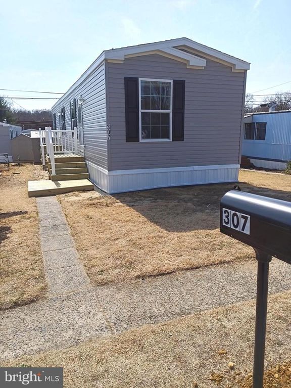 1405 Farrell Ave Trlr 307, Cherry Hill, NJ 08002