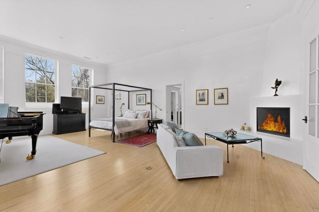 1150 Canyon Road 5, Santa Fe, NM 87501