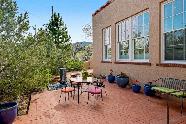 1150 Canyon Road 5, Santa Fe, NM 87501