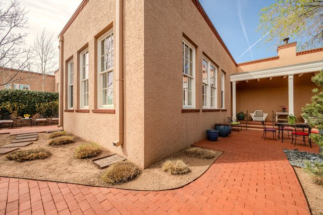 1150 Canyon Road 5, Santa Fe, NM 87501