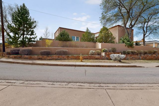 1150 Canyon Road 5, Santa Fe, NM 87501