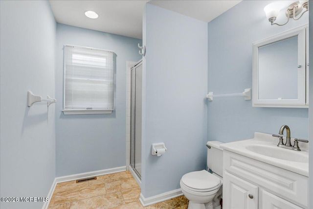 27 Regency Way, Manalapan, NJ 07726