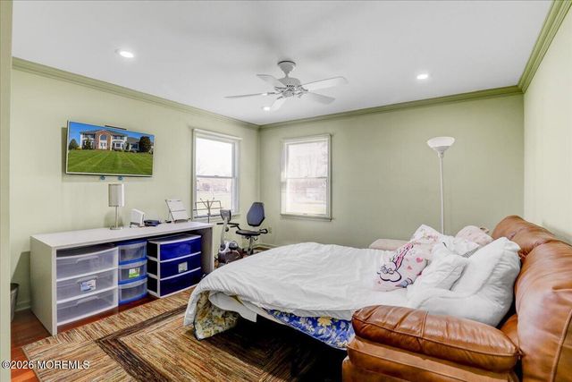 27 Regency Way, Manalapan, NJ 07726