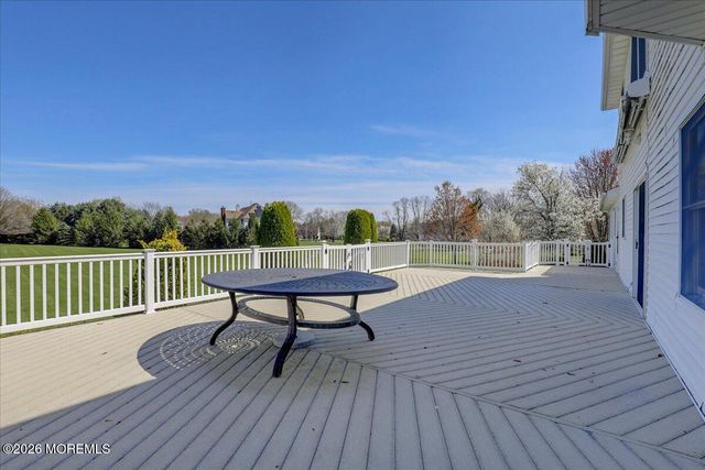 27 Regency Way, Manalapan, NJ 07726