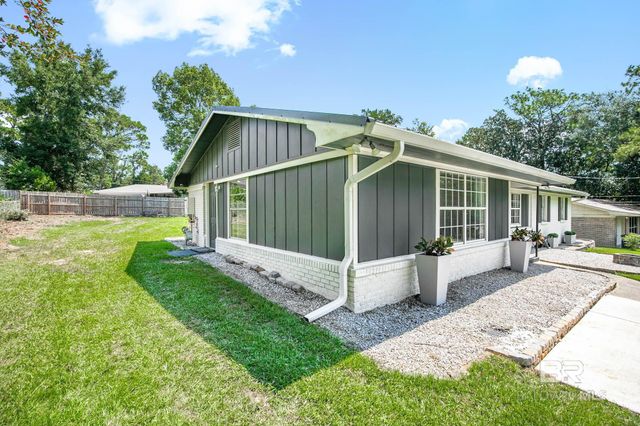 559 Marsim Drive, Fairhope, AL 36532