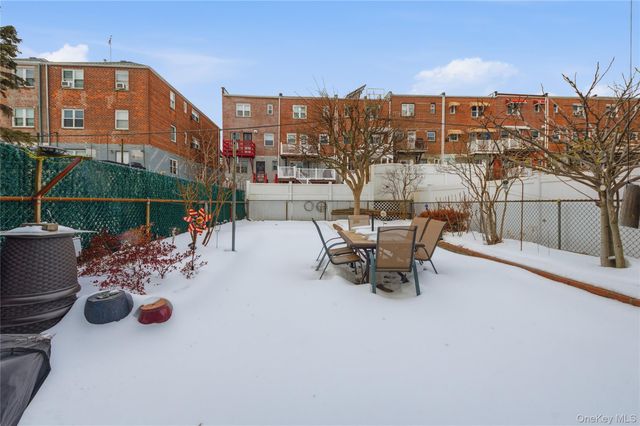 2429 Young Avenue, Bronx, NY 10461