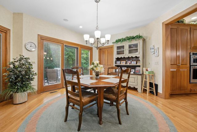 388 Lily Pond Court, Columbus, OH 43230