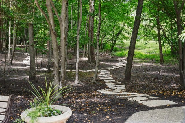 388 Lily Pond Court, Columbus, OH 43230