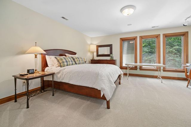 388 Lily Pond Court, Columbus, OH 43230