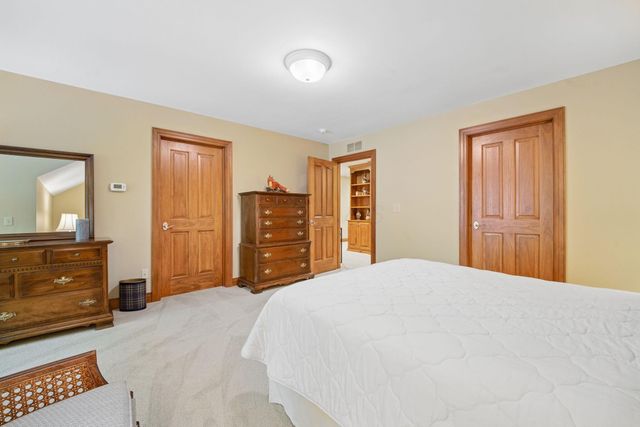 388 Lily Pond Court, Columbus, OH 43230